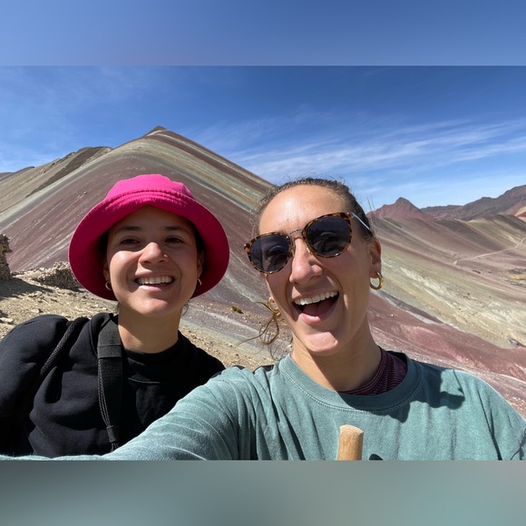 I’m a Jersey girl living in Brooklyn. I love quality and unique vintage finds! - Picture 2 of 5